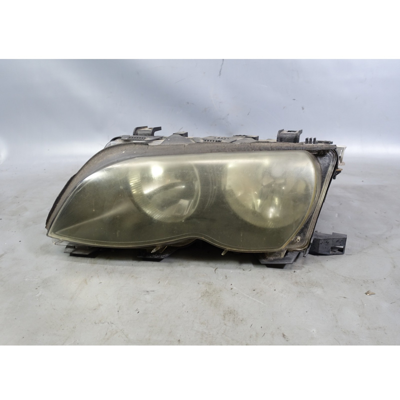 02-05 BMW E46 3-Series 4door Factory ZKW Left Halogen Headlight Lamp Drivers OEM 02-05 BMW E46 3-Series 4door Factory ZKW Left Halogen Headlight Lamp Drivers OEM