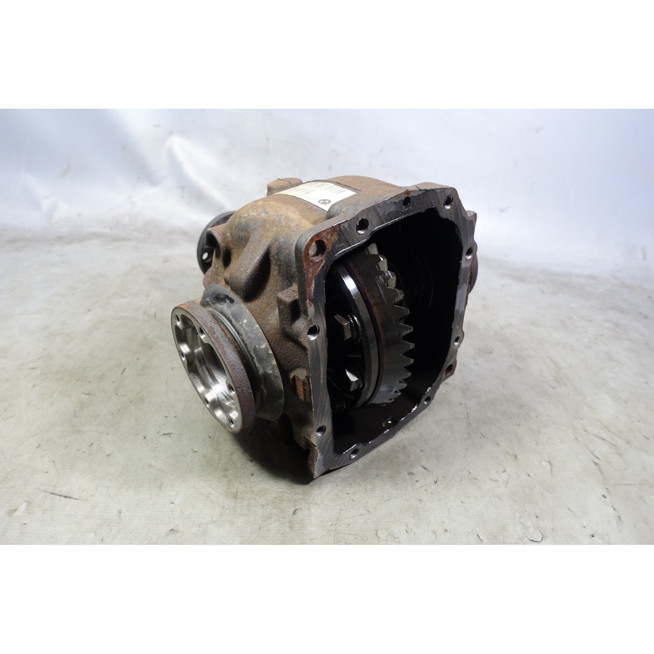 03-05 BMW Z4 E85 3.0i Roadster Differential Rear Final Drive 3.07 Manual SMG OEM 03-05 BMW Z4 E85 3.0i Roadster Differential Rear Final Drive 3.07 Manual SMG OEM