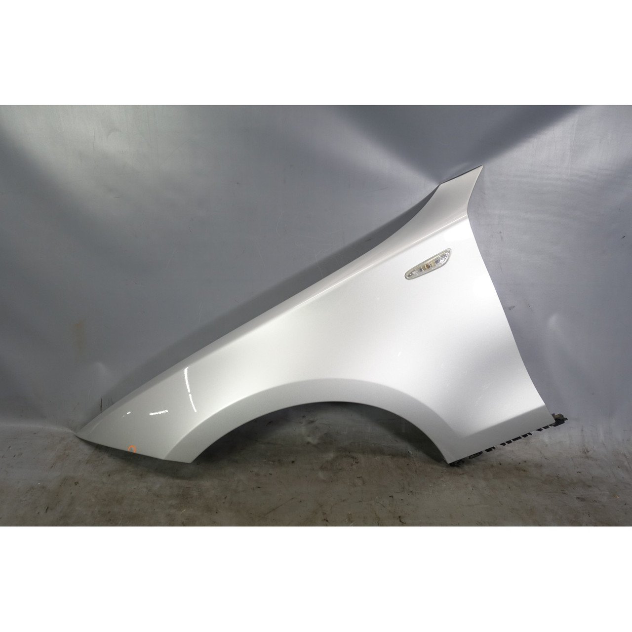 08-13 BMW E82 E88 1-Series Left Front Fender Quarter Panel Titanium Silver OEM 08-13 BMW E82 E88 1-Series Left Front Fender Quarter Panel Titanium Silver OEM