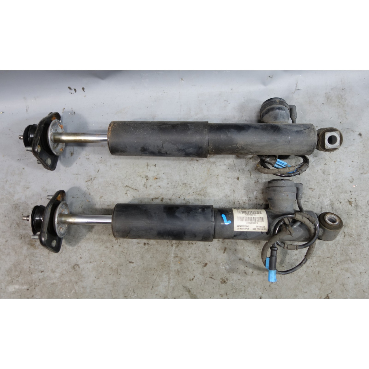 09-16 BMW E89 Z4 Adaptive M Suspension Rear Shock Pair VDC EDC OEM 09-16 BMW E89 Z4 Adaptive M Suspension Rear Shock Pair VDC EDC OEM