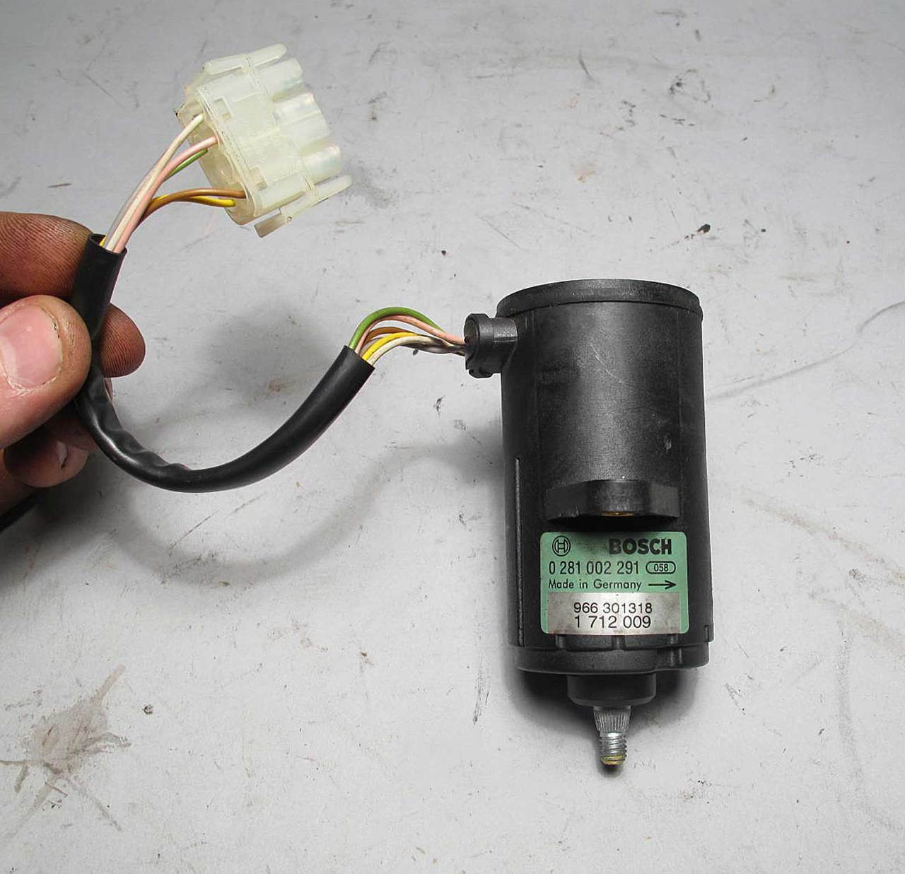 1999-2002 BMW E39 E38 Z3 Accelerator Pedal Potentiometer Bosch 0281002291 OEM 1999-2002 BMW E39 E38 Z3 Accelerator Pedal Potentiometer Bosch 0281002291 OEM