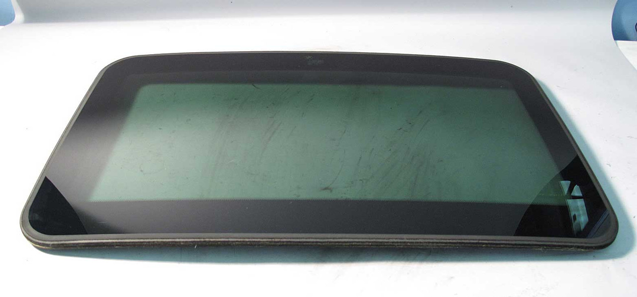 1999-2005 BMW E46 3-Series 4dr Sedan Touring Moonroof Sunroof Glass Panel Exter 1999-2005 BMW E46 3-Series 4dr Sedan Touring Moonroof Sunroof Glass Panel Exter