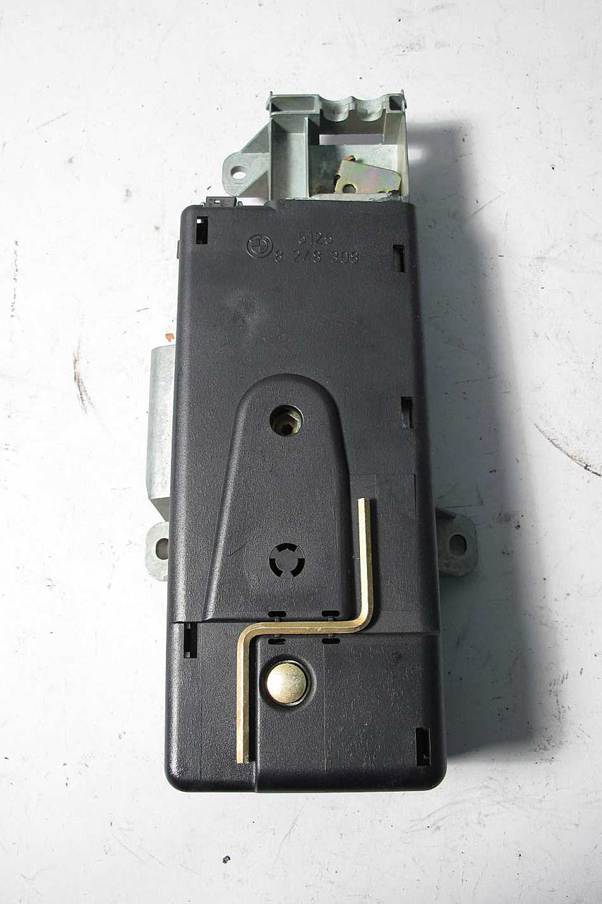 2000-2006 BMW 3-Series E46 Convertible Top Compartment Lid Drive Motor OEM 2000-2006 BMW 3-Series E46 Convertible Top Compartment Lid Drive Motor OEM