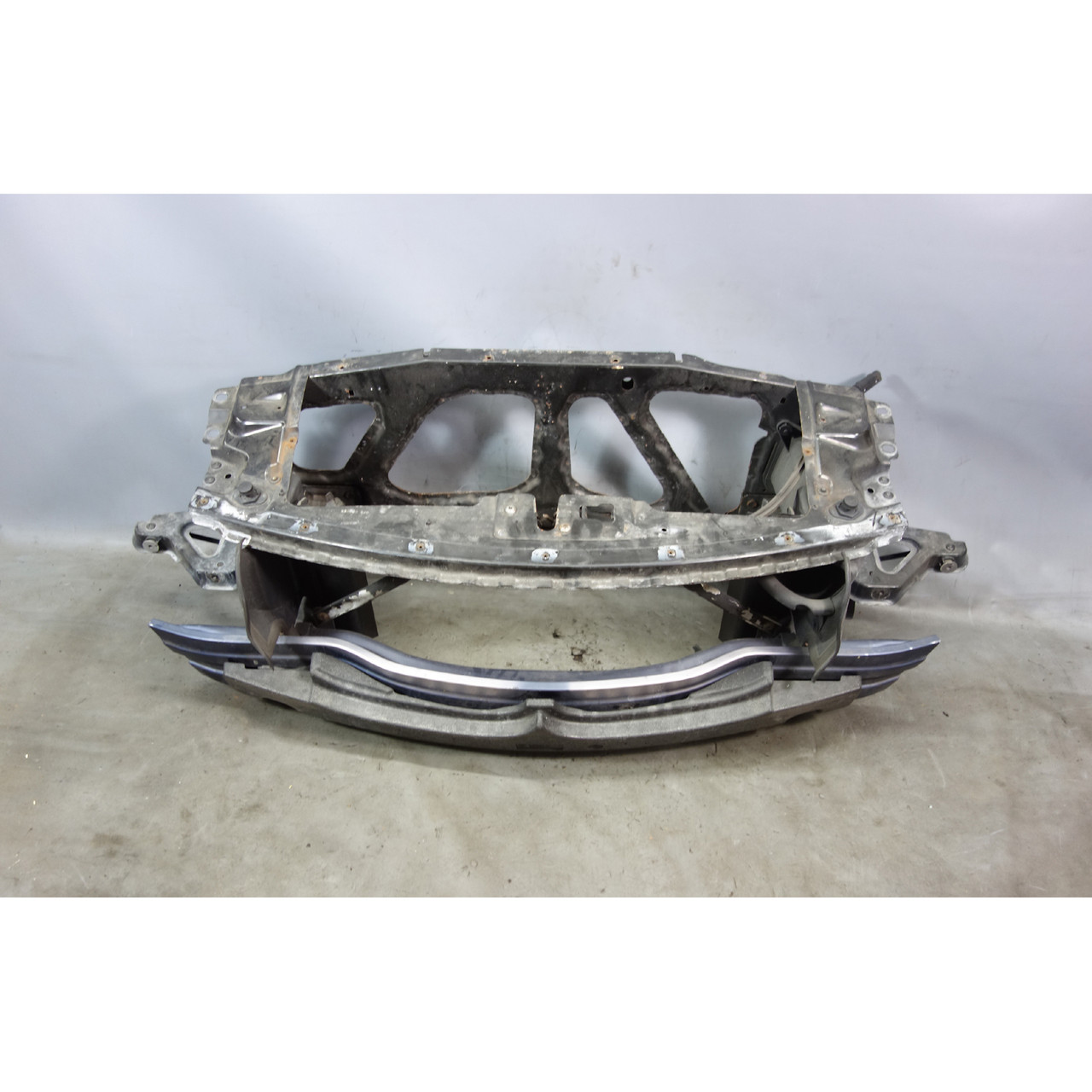 2003-2008 BMW E85 E86 Z4 Front Nose Radiator Support Panel with Bumper Bar OEM 2003-2008 BMW E85 E86 Z4 Front Nose Radiator Support Panel with Bumper Bar OEM