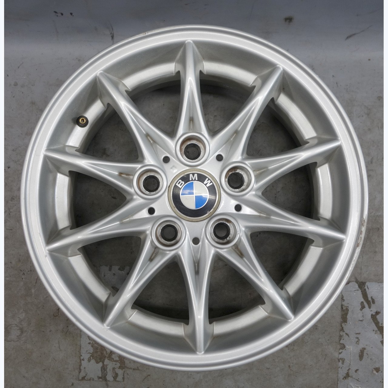 2003-2008 BMW E85 Z4 Roadster 2.5 3.0 16x7 Style 104 Alloy Star Spoke Wheel OEM 2003-2008 BMW E85 Z4 Roadster 2.5 3.0 16x7 Style 104 Alloy Star Spoke Wheel OEM
