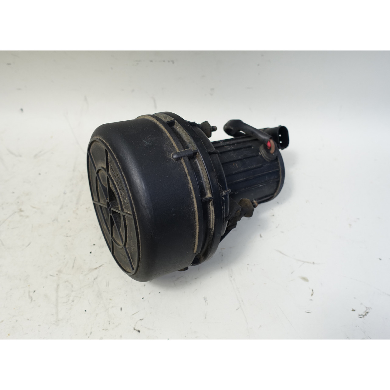 2004-2006 BMW E83 X3 SAV Manual Trans Secondary Emission Air Injection Pump OEM 2004-2006 BMW E83 X3 SAV Manual Trans Secondary Emission Air Injection Pump OEM