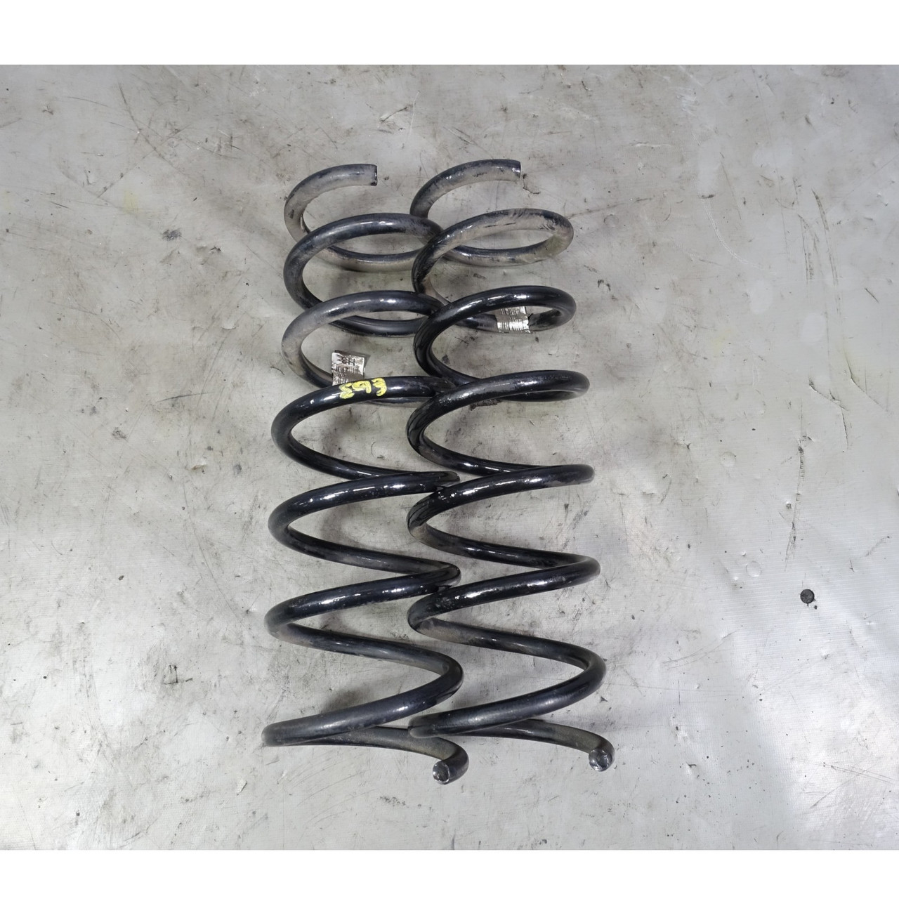 2004-2010 BMW E63 645Ci 650i V8 Rear Axle Coil Spring Pair Left Right OEM 2004-2010 BMW E63 645Ci 650i V8 Rear Axle Coil Spring Pair Left Right OEM