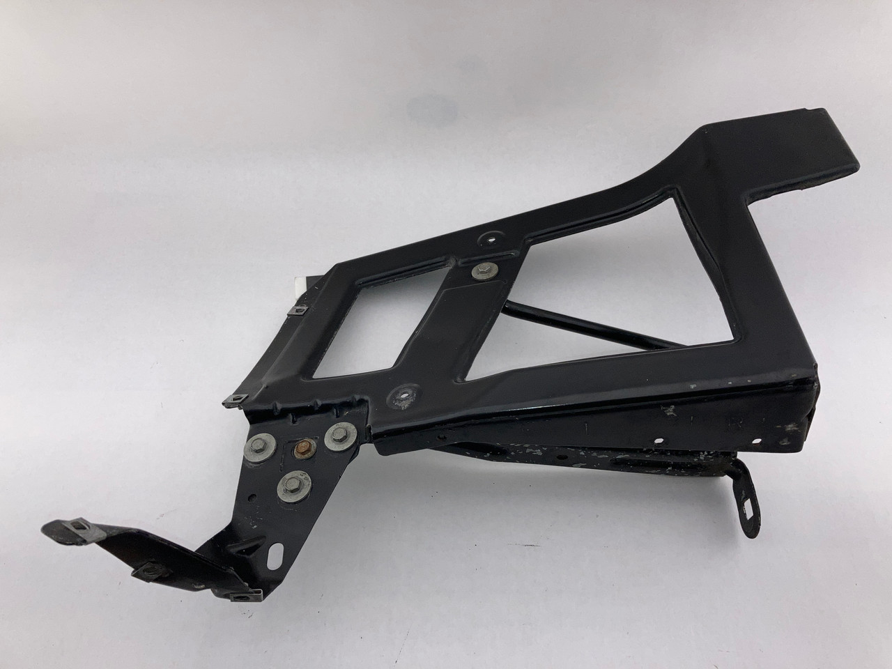 2006-2009 Pontiac Solstice 2.4l Passenger Front Bumper Mounting Bracket / Brace / PS072 2006-2009 Pontiac Solstice 2.4l Passenger Front Bumper Mounting Bracket / Brace / PS072