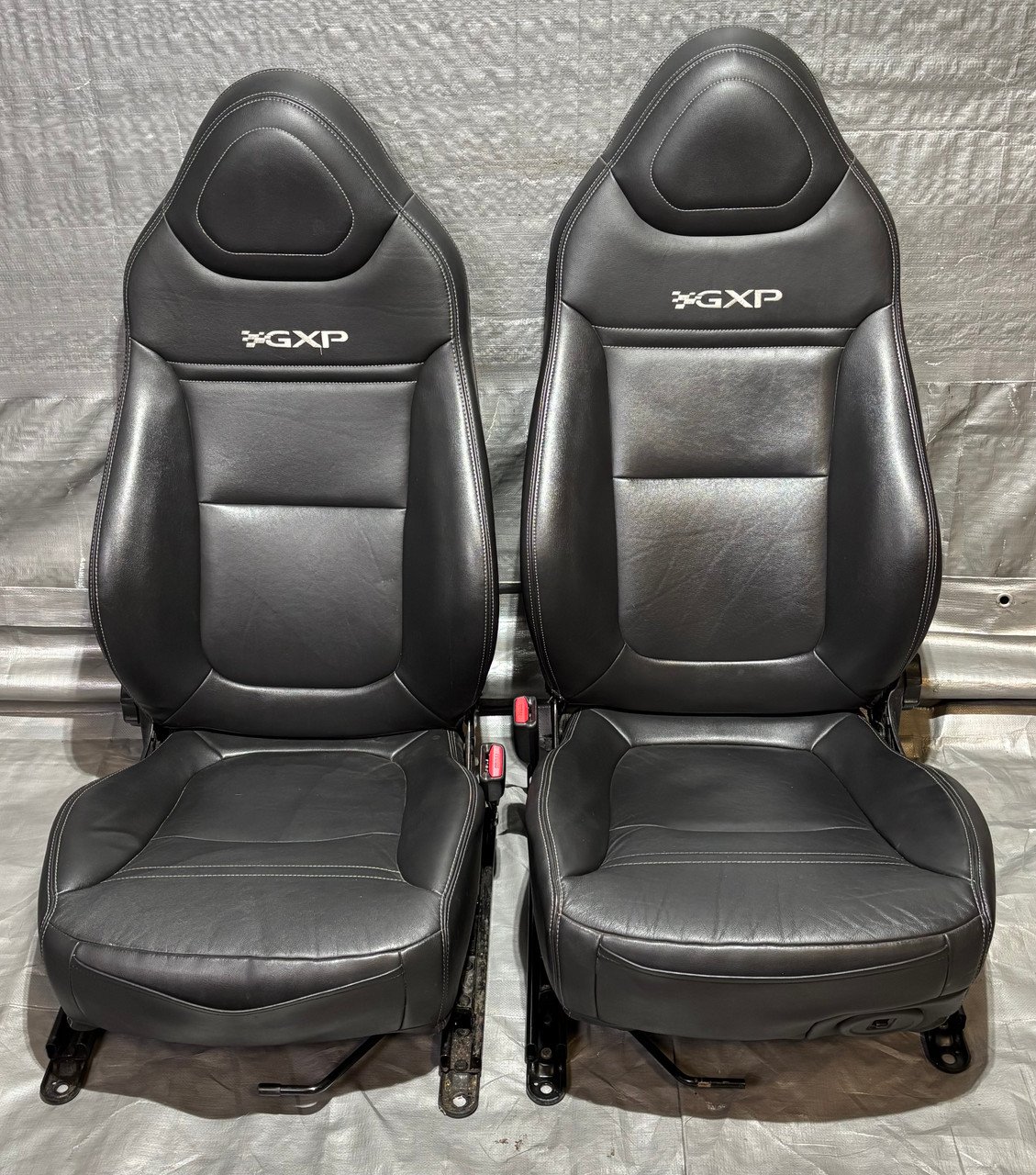 2006-2009 Pontiac Solstice GXP Black Leather Seats / Pair / PS074 2006-2009 Pontiac Solstice GXP Black Leather Seats / Pair / PS074