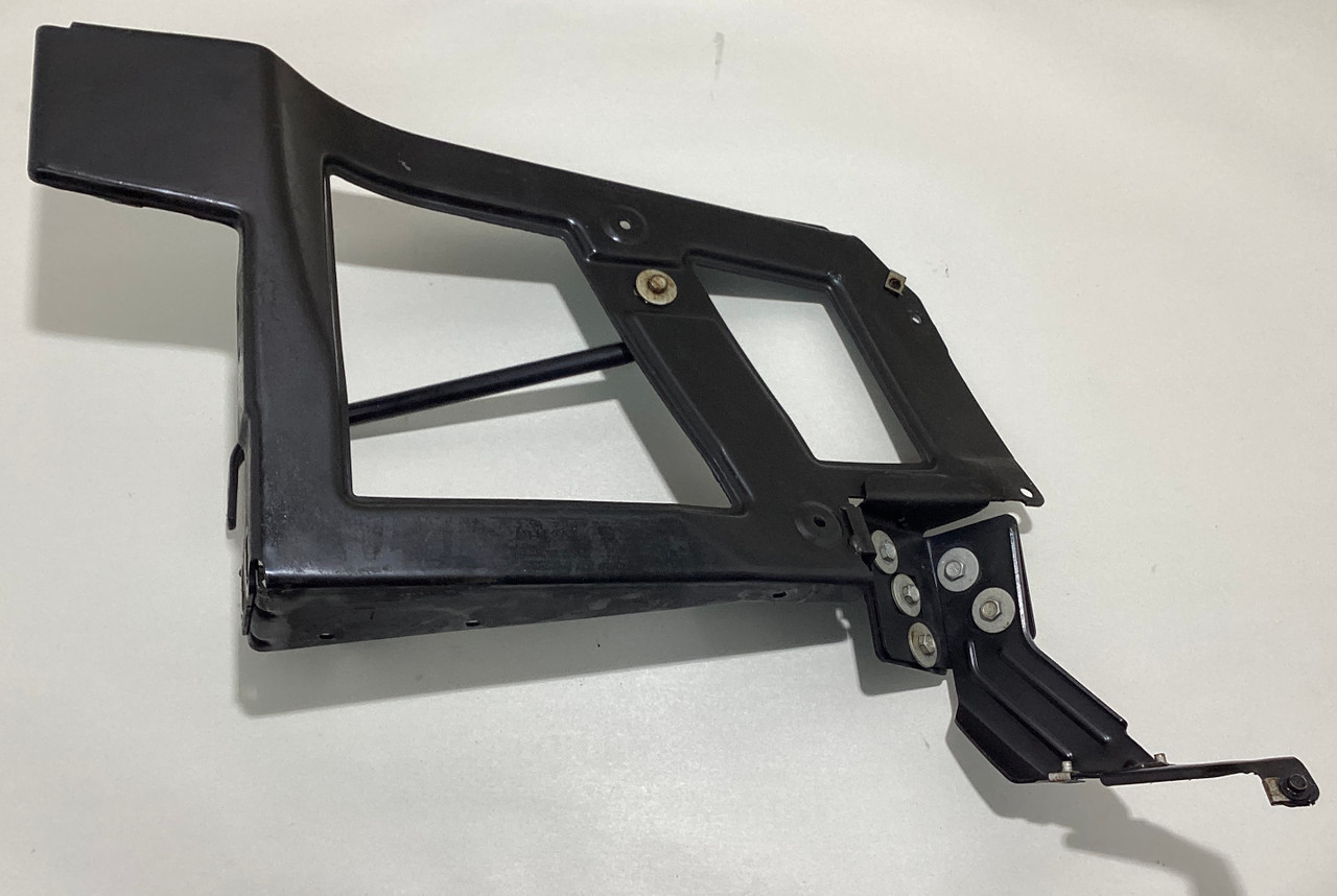 2007-2010 Saturn Sky 2.4 Driver Side Bumper Fascia Bracket / PS061 2007-2010 Saturn Sky 2.4 Driver Side Bumper Fascia Bracket / PS061