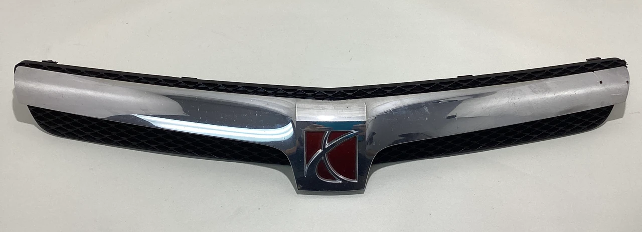 2007-2010 Saturn Sky Front Upper Grille w/ Emblem / Chrome *DAMAGE* PS061 2007-2010 Saturn Sky Front Upper Grille w/ Emblem / Chrome *DAMAGE* PS061