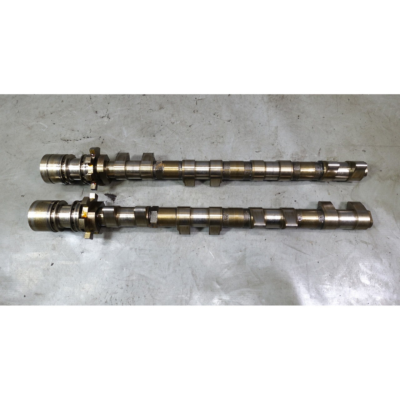 2008-2013 BMW E90 M3 S65 4.0L V8 Bank 1 Right Intake Camshaft Timing Gear OE 2008-2013 BMW E90 M3 S65 4.0L V8 Bank 1 Right Intake Camshaft Timing Gear OE