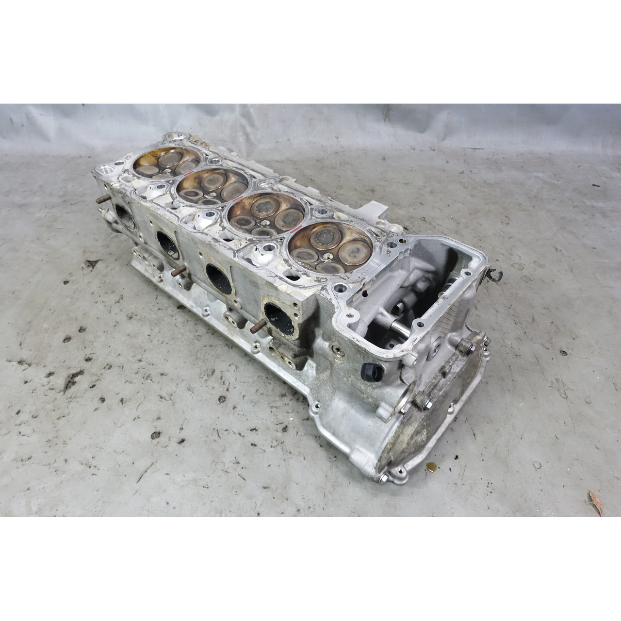 2008-2013 BMW E90 M3 S65 4.0L V8 Bank 2 Left Cylinder Head 5-8 w/ Valves OE 2008-2013 BMW E90 M3 S65 4.0L V8 Bank 2 Left Cylinder Head 5-8 w/ Valves OE