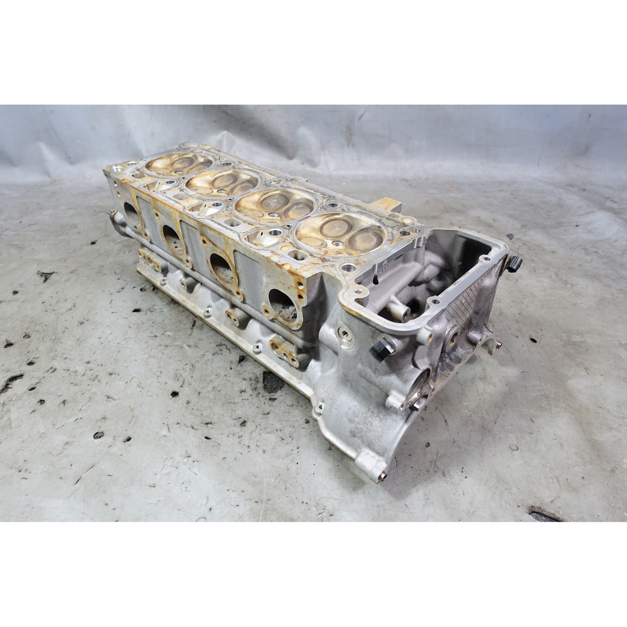 2008-2013 BMW E90 M3 S65 4.0L V8 Bank 2 Left Cylinder Head 5-8 w Valves OEM 2008-2013 BMW E90 M3 S65 4.0L V8 Bank 2 Left Cylinder Head 5-8 w Valves OEM