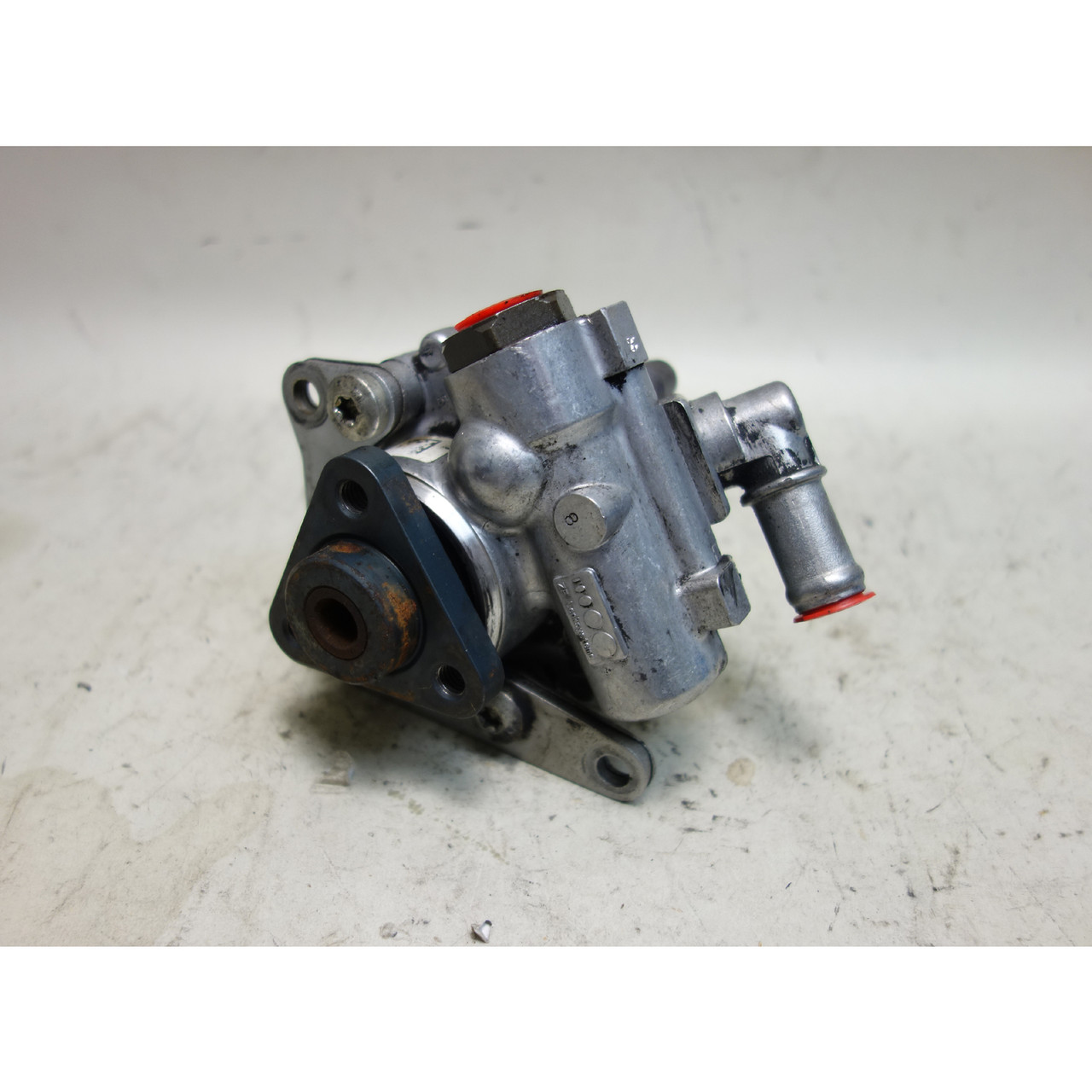 2008 BMW E90 M3 S65 4.0L V8 Early Factory Power Steering Vane Pump OEM 2008 BMW E90 M3 S65 4.0L V8 Early Factory Power Steering Vane Pump OEM