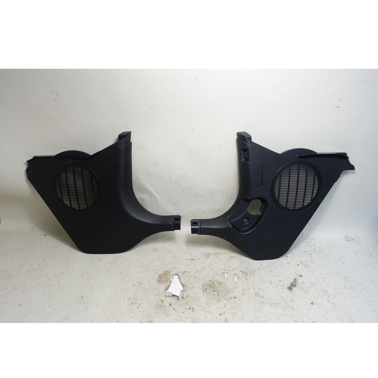 2009-2016 BMW E89 Z4 Roadster Front Legroom Kick Panel Pair Black Left Right OEM 2009-2016 BMW E89 Z4 Roadster Front Legroom Kick Panel Pair Black Left Right OEM