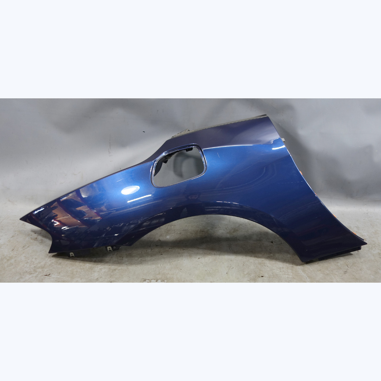 2009-2016 BMW E89 Z4 Roadster Right Rear Fender Quarter Panel Deep Sea Blue OEM 2009-2016 BMW E89 Z4 Roadster Right Rear Fender Quarter Panel Deep Sea Blue OEM