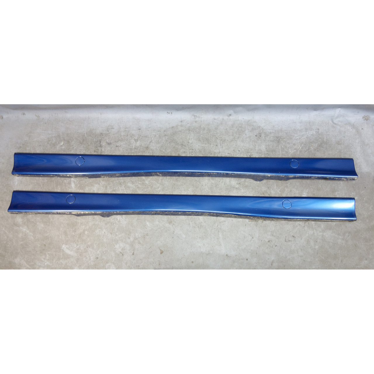 92-99 BMW E36 3-Series Exterior Side Skirt Rocker Panel Pair Avus Blue OEM 92-99 BMW E36 3-Series Exterior Side Skirt Rocker Panel Pair Avus Blue OEM