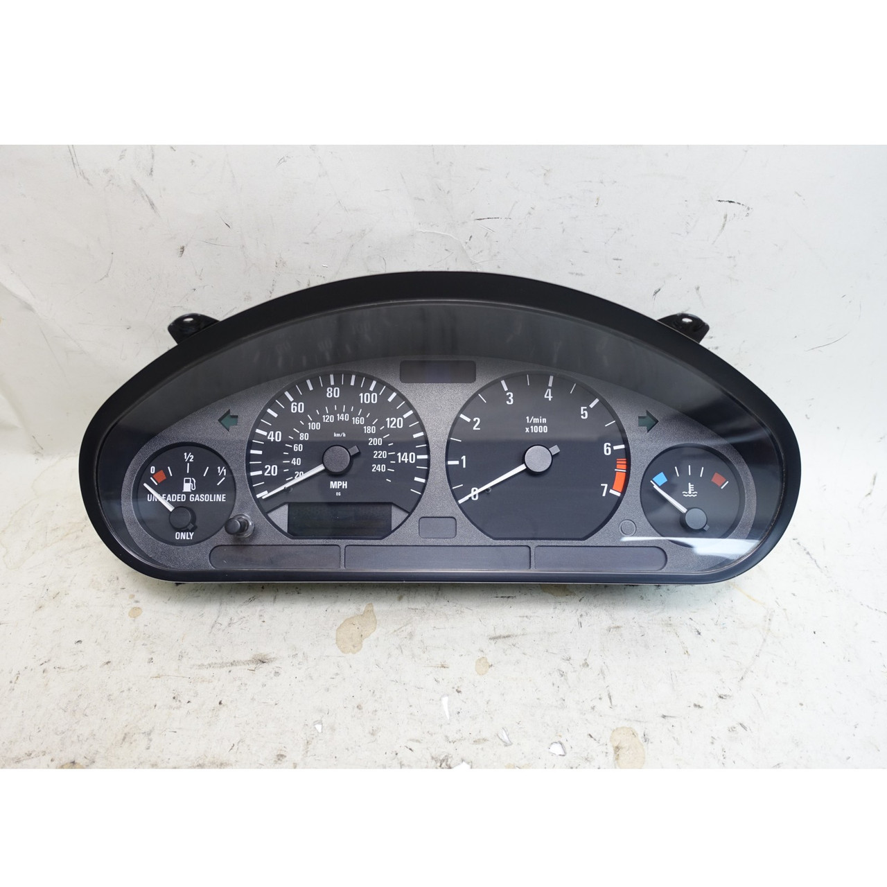 96-98 BMW Z3 1.9 M44 4-Cylinder Instrument Cluster Speedometer Tachometer OEM 96-98 BMW Z3 1.9 M44 4-Cylinder Instrument Cluster Speedometer Tachometer OEM