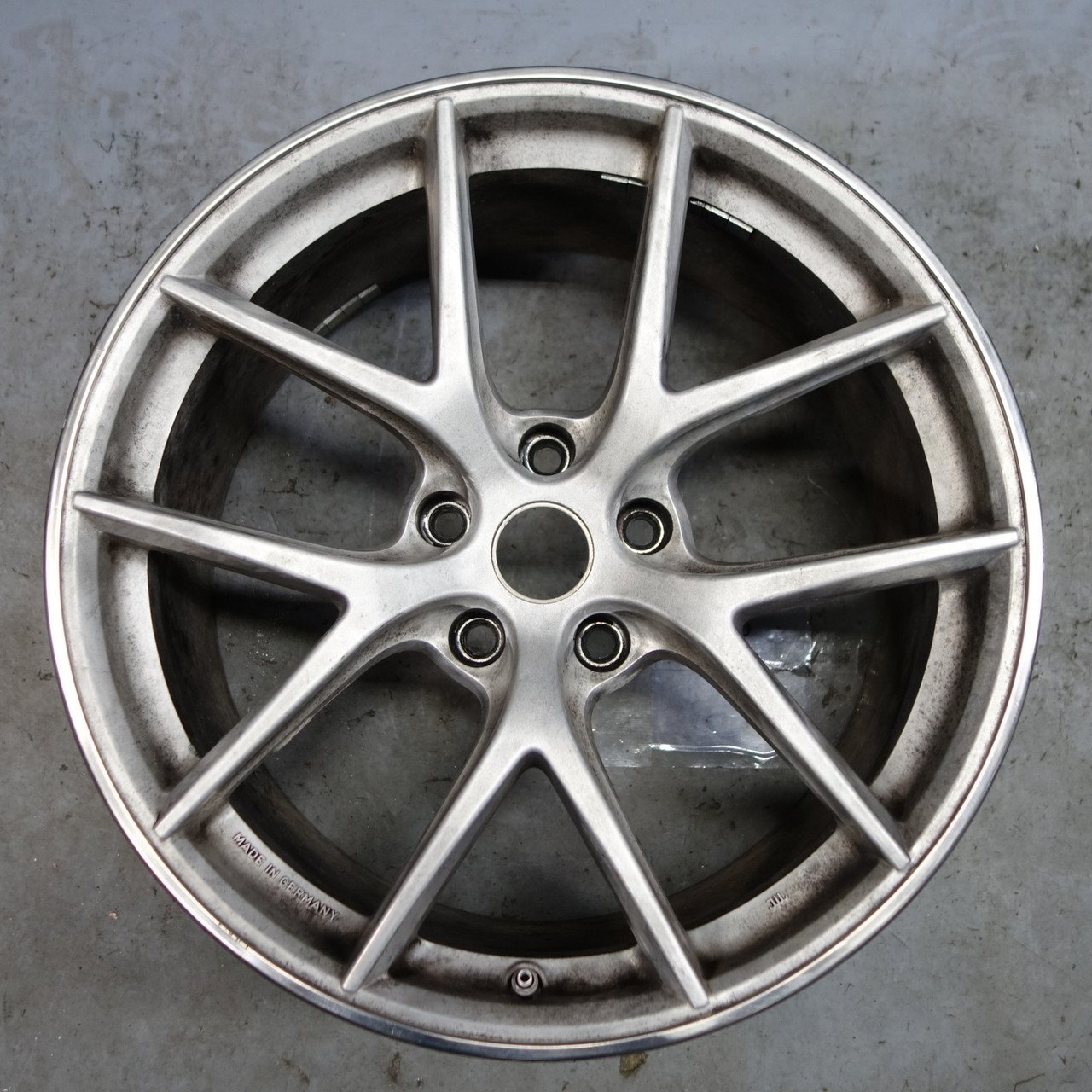 BMW BBS CI-R Wheel CI24019 5x120 19x9.5 Silver F80 F82 E90 E92 E60 F87 *Bend* BMW BBS CI-R Wheel CI24019 5x120 19x9.5 Silver F80 F82 E90 E92 E60 F87 *Bend*