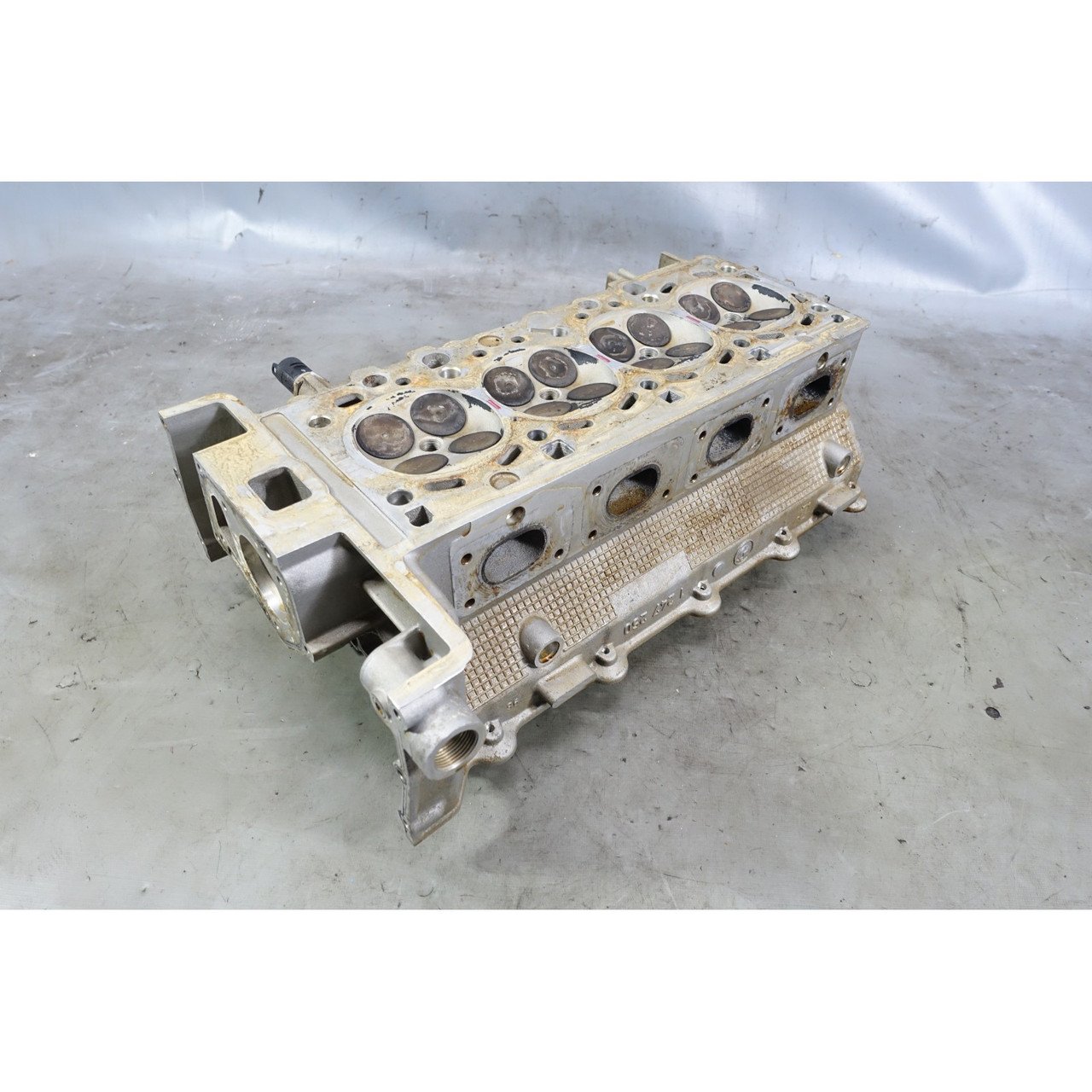 BMW E36 318i 318ti Z3 1.9 M44 4-Cyl Cylinder Head with Valves 1996-1999 OEM BMW E36 318i 318ti Z3 1.9 M44 4-Cyl Cylinder Head with Valves 1996-1999 OEM