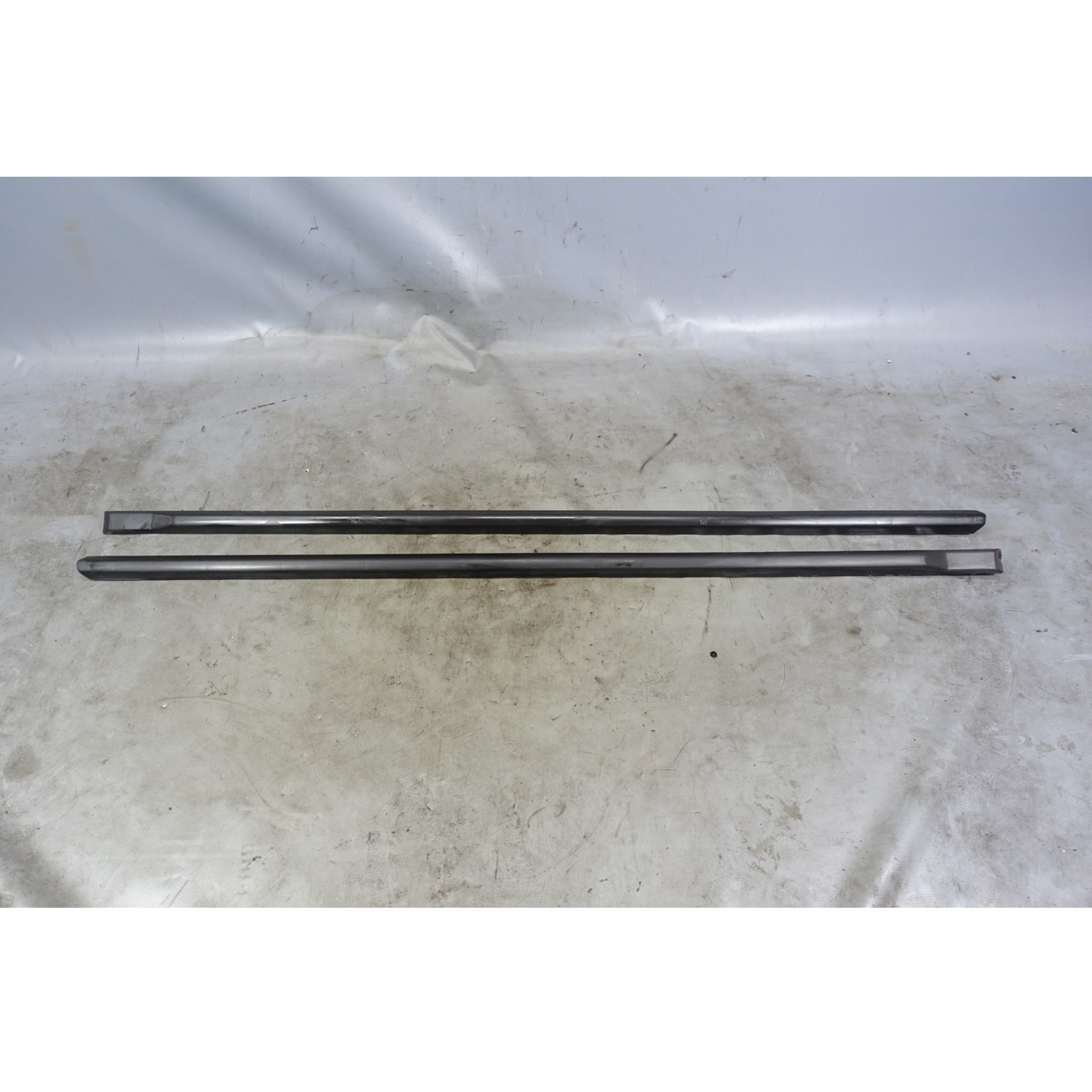 BMW E36 Coupe Convertible Door Exterior Bumper Molding Trim Pair 1992-1999 OEM BMW E36 Coupe Convertible Door Exterior Bumper Molding Trim Pair 1992-1999 OEM