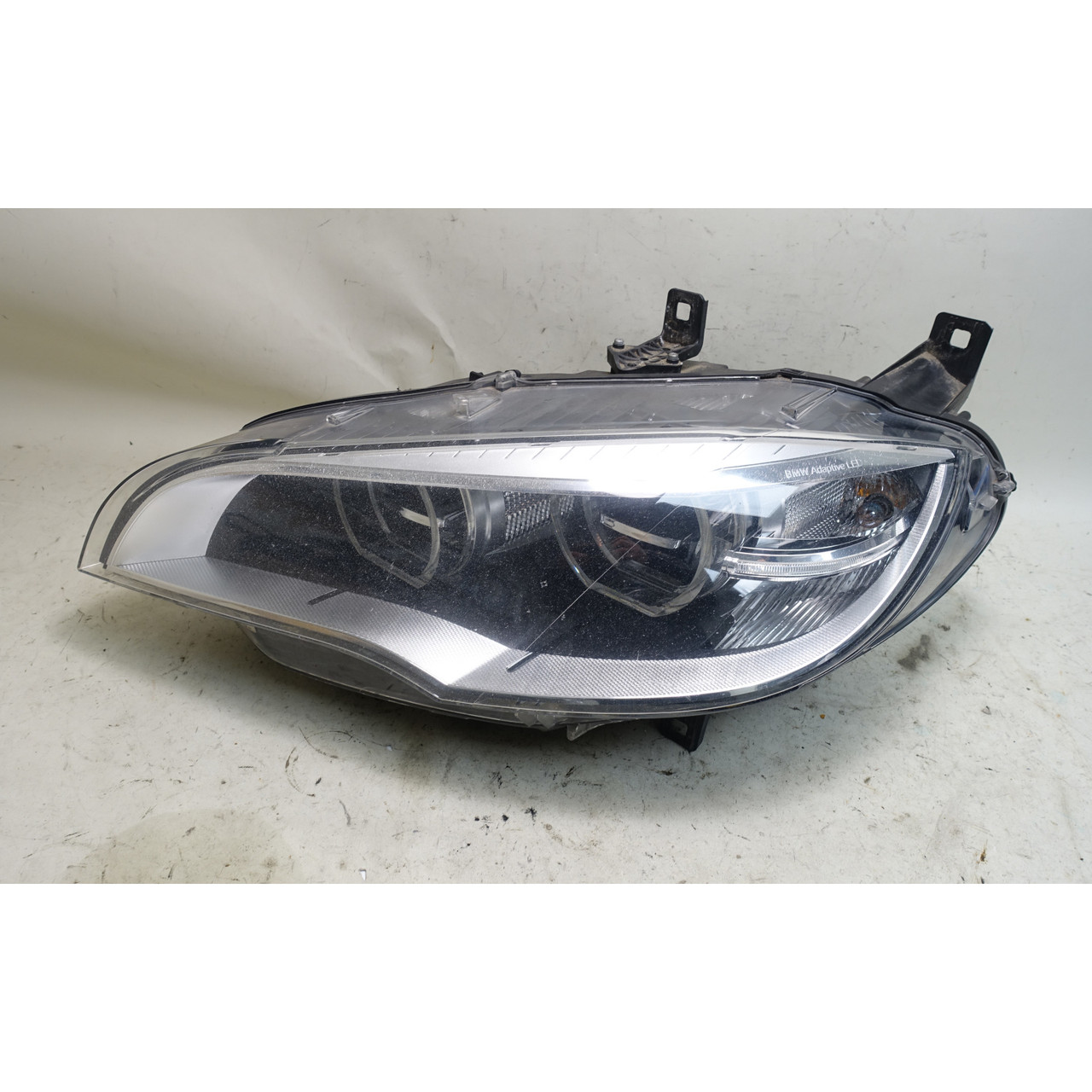 BMW E71 X6 E70 X5M Left Adaptive LED Headlight Driver Side 2008-2014 OEM BMW E71 X6 E70 X5M Left Adaptive LED Headlight Driver Side 2008-2014 OEM