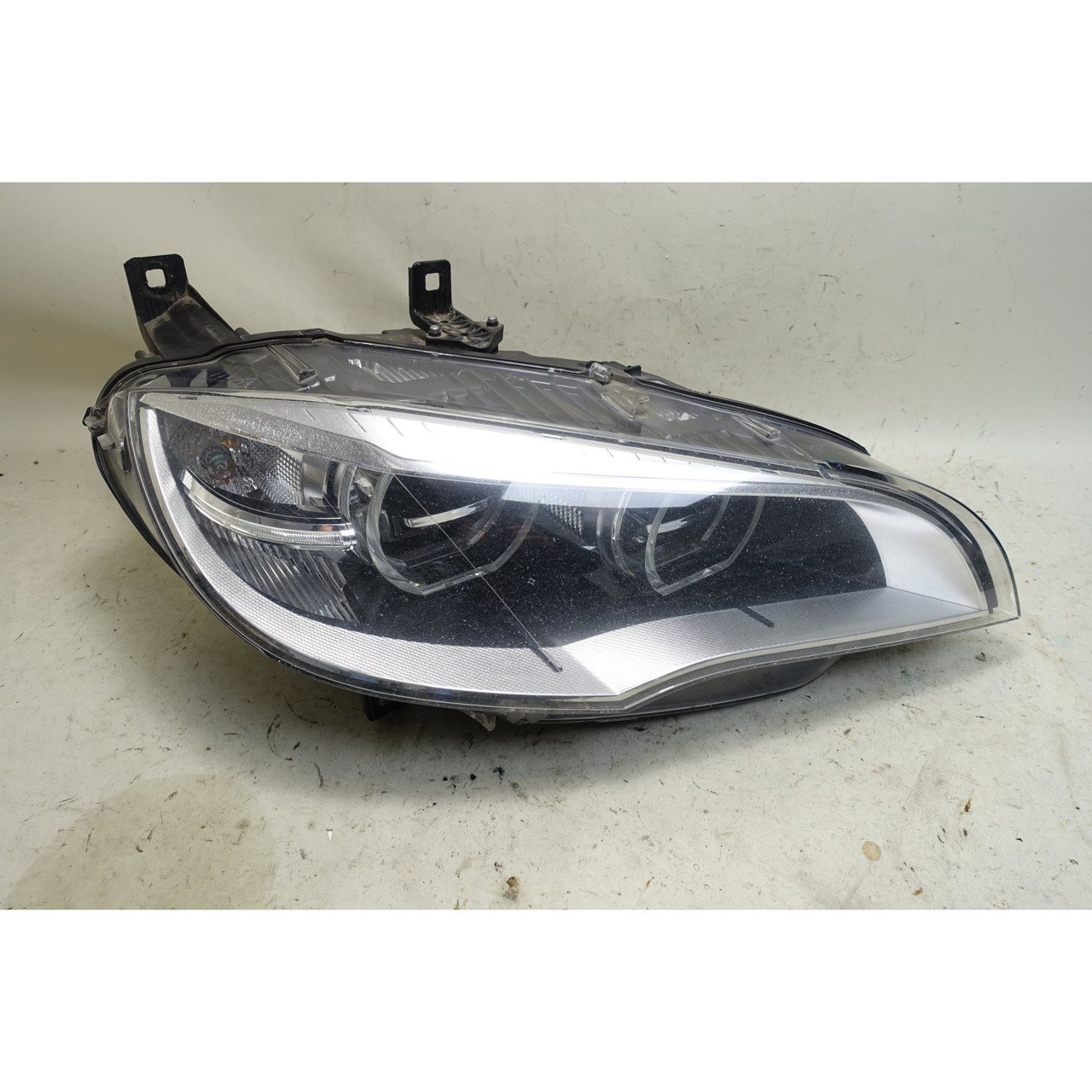 BMW E71 X6 E70 X5M Right Adaptive LED Headlight Passenger Side 2008-2014 OEM BMW E71 X6 E70 X5M Right Adaptive LED Headlight Passenger Side 2008-2014 OEM