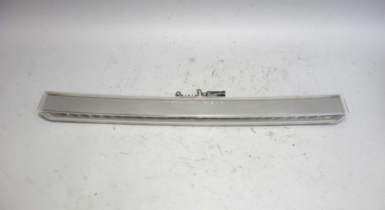 BMW E83 X3 SAV Third Rear Center High-Mount Stop Lamp Brake Light White OEM BMW E83 X3 SAV Third Rear Center High-Mount Stop Lamp Brake Light White OEM
