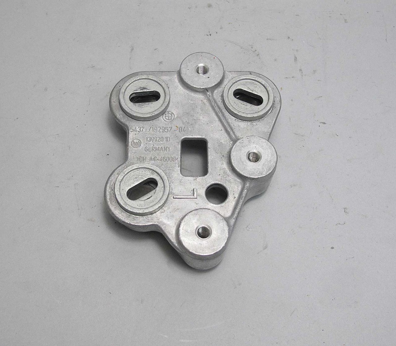 BMW E89 Z4 Roadster Left Rear Lower Convertible Mounting Plate Bracket 09-16 OEM BMW E89 Z4 Roadster Left Rear Lower Convertible Mounting Plate Bracket 09-16 OEM