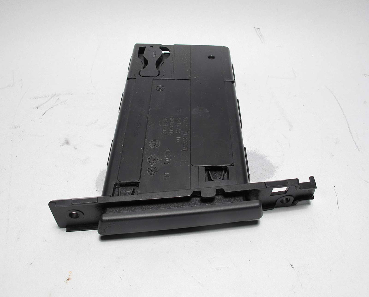 BMW E90 3-Series Right Front Passenger Cupholder Black 2006-2013 USED OEM BMW E90 3-Series Right Front Passenger Cupholder Black 2006-2013 USED OEM