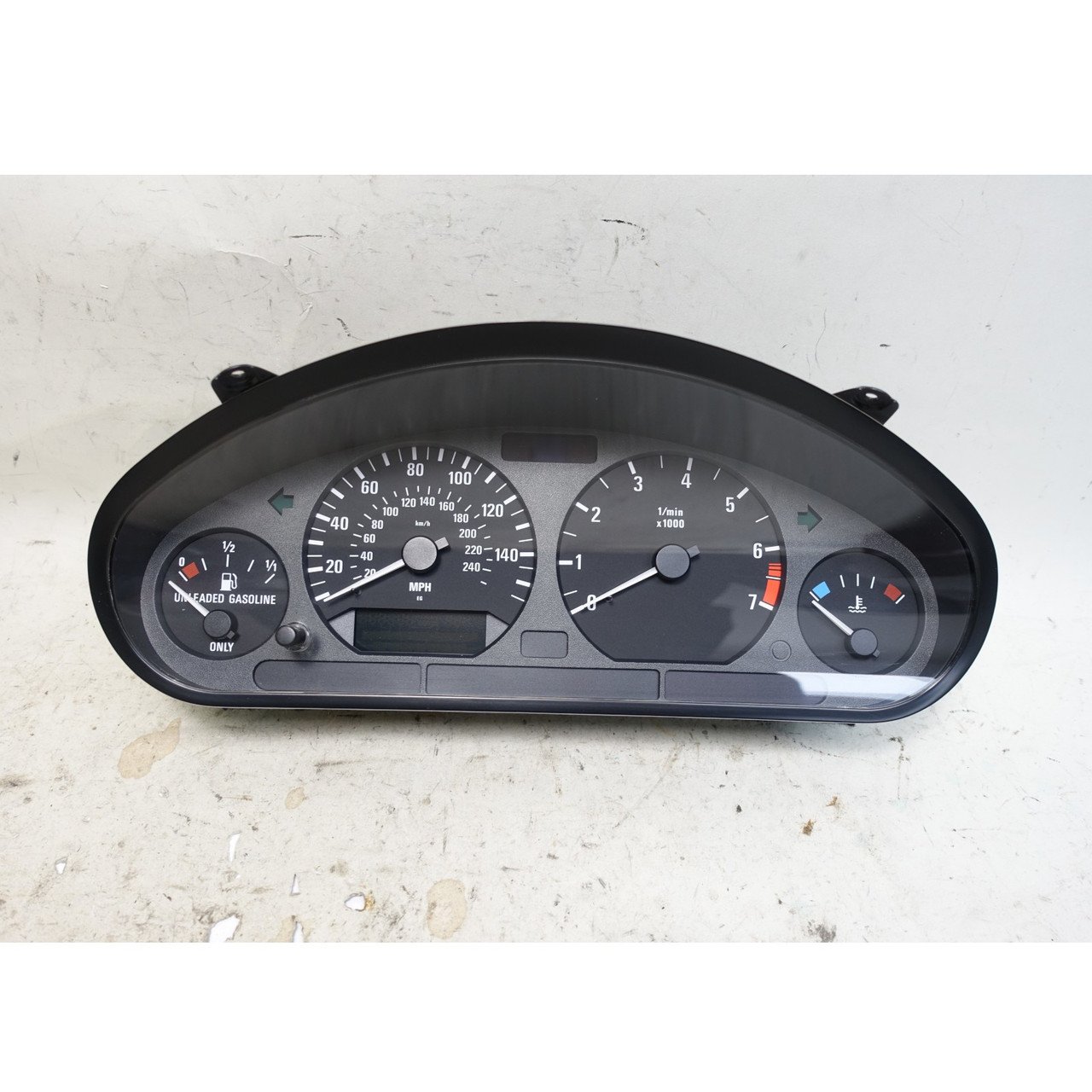 BMW Z3 1.9 M44 4-Cyl Instrument Gauge Cluster Speedometer 1996-1998 OEM BMW Z3 1.9 M44 4-Cyl Instrument Gauge Cluster Speedometer 1996-1998 OEM