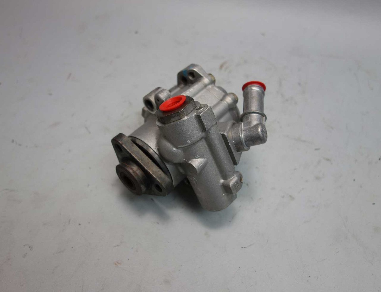 BMW Z3 6-Cylinder Power Steering Vane Pump 98bar Roadster Coupe ZF 1997-2002 OE BMW Z3 6-Cylinder Power Steering Vane Pump 98bar Roadster Coupe ZF 1997-2002 OE