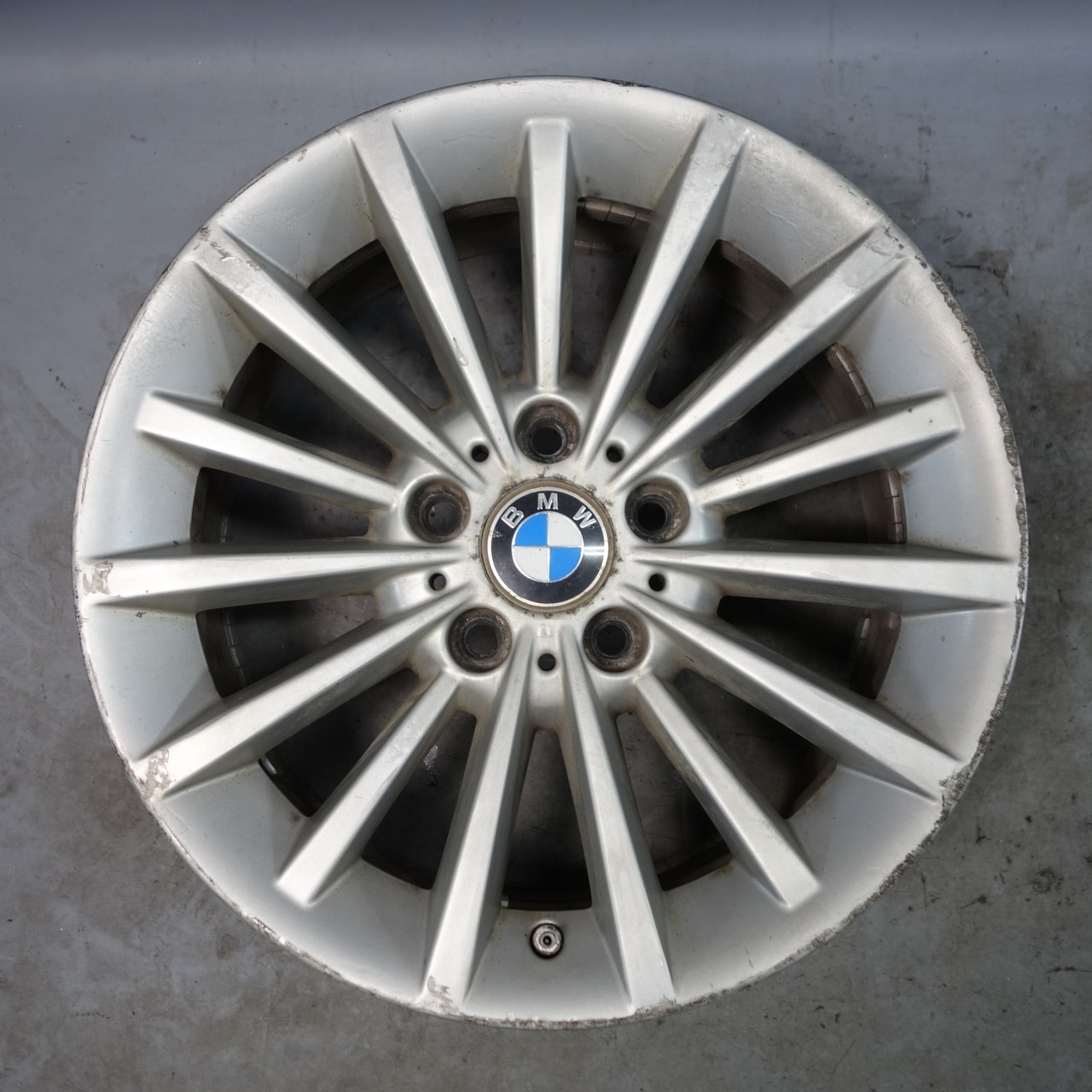 Damaged 06-11 BMW E90 E92 3-Series 17x8 Style 284 Factory Wheel Rim OEM Damaged 06-11 BMW E90 E92 3-Series 17x8 Style 284 Factory Wheel Rim OEM