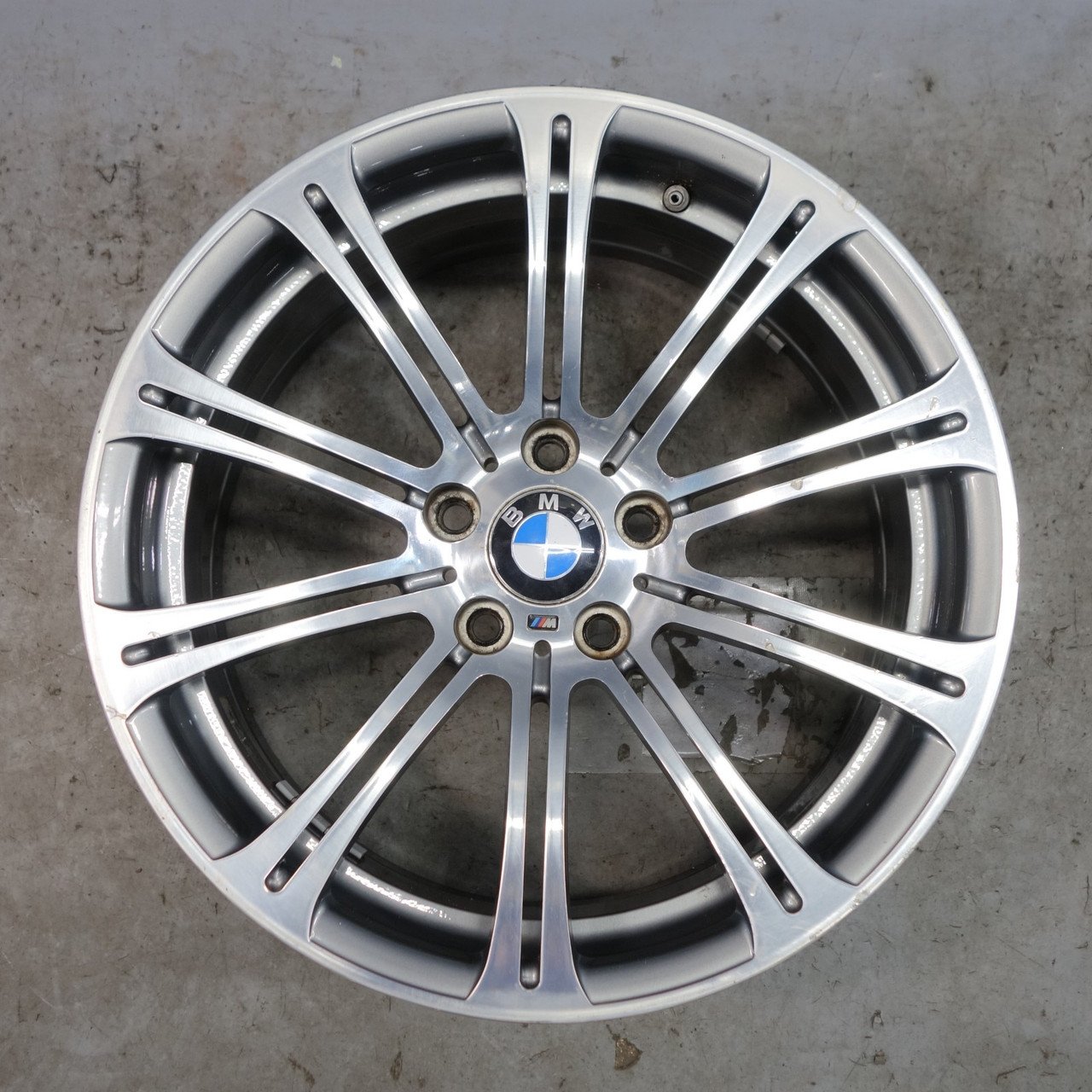 Damaged 08-13 BMW E9x M3 Style 220 Front Wheel 19x8.5 M Double Spoke Wheel OEM Damaged 08-13 BMW E9x M3 Style 220 Front Wheel 19x8.5 M Double Spoke Wheel OEM