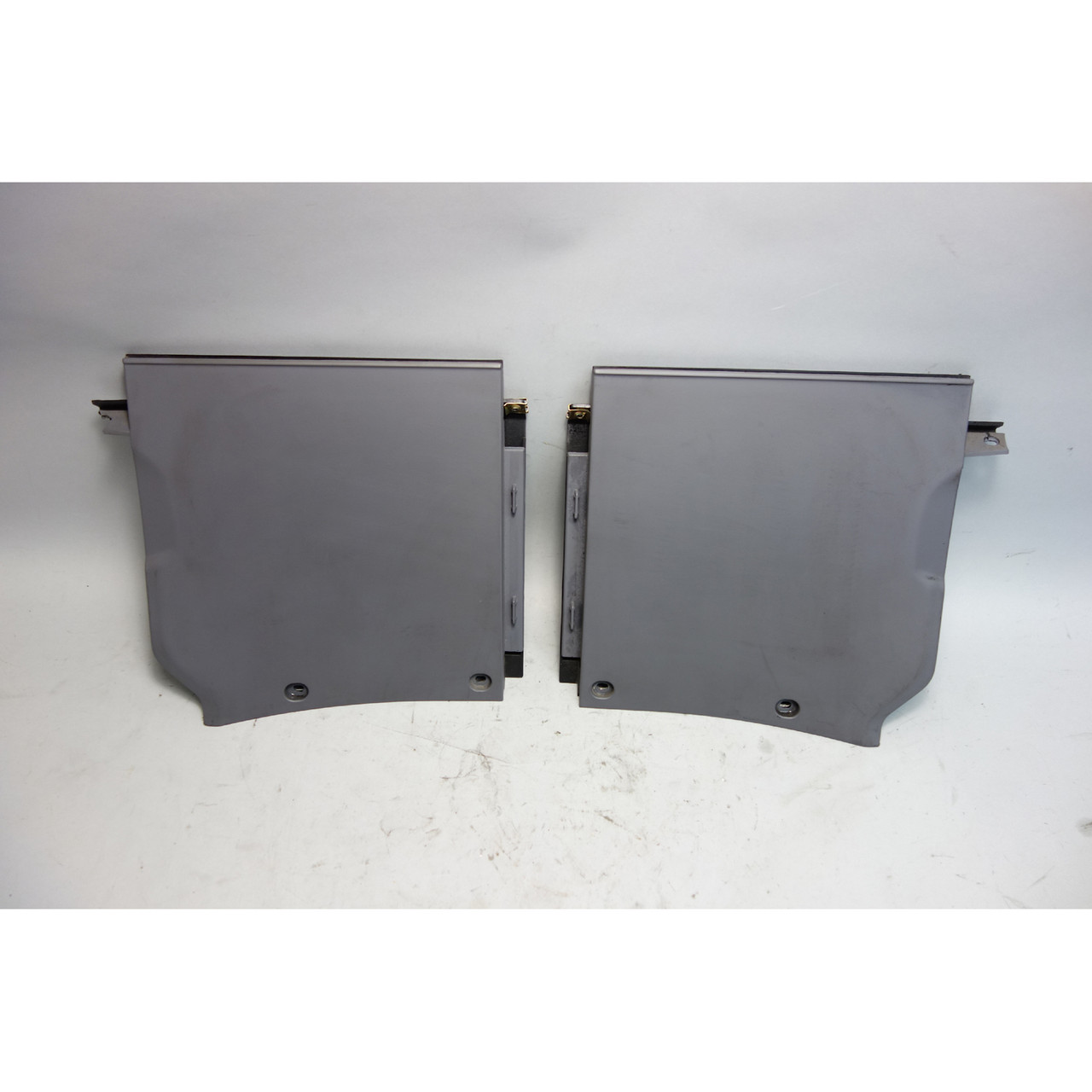 Damaged 1999-2002 BMW E36/8 Z3 M Coupe Rear Console Side Trim Wing Pair Grey Damaged 1999-2002 BMW E36/8 Z3 M Coupe Rear Console Side Trim Wing Pair Grey
