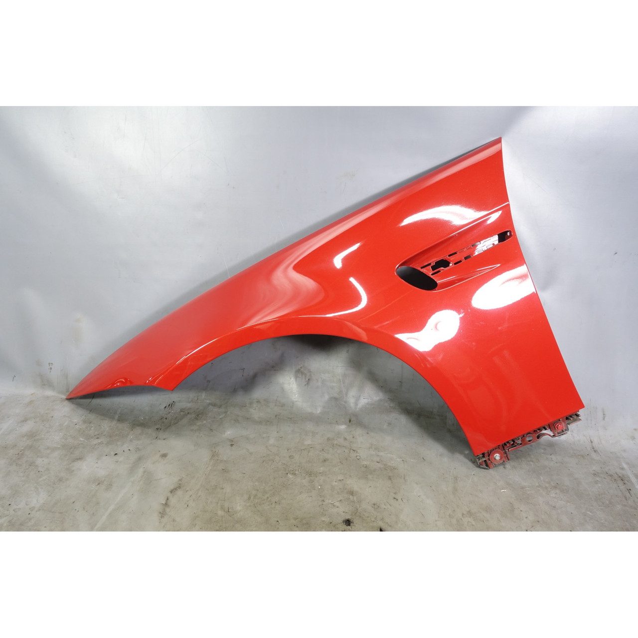 Damaged BMW E92 E93 M3 Left Front Fender Quarter Panel Melbourne Red OEM 08-13 Damaged BMW E92 E93 M3 Left Front Fender Quarter Panel Melbourne Red OEM 08-13