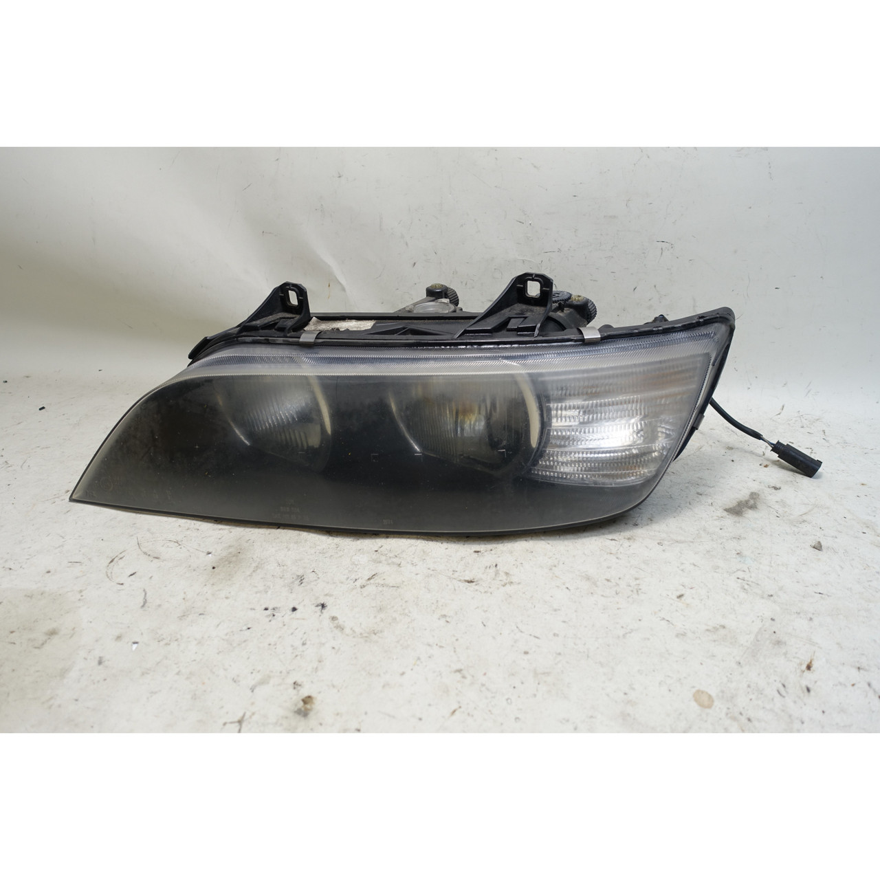 Damaged BMW Z3 Left Headlight Clear White Turn Signal 1999-2002 OEM Damaged BMW Z3 Left Headlight Clear White Turn Signal 1999-2002 OEM